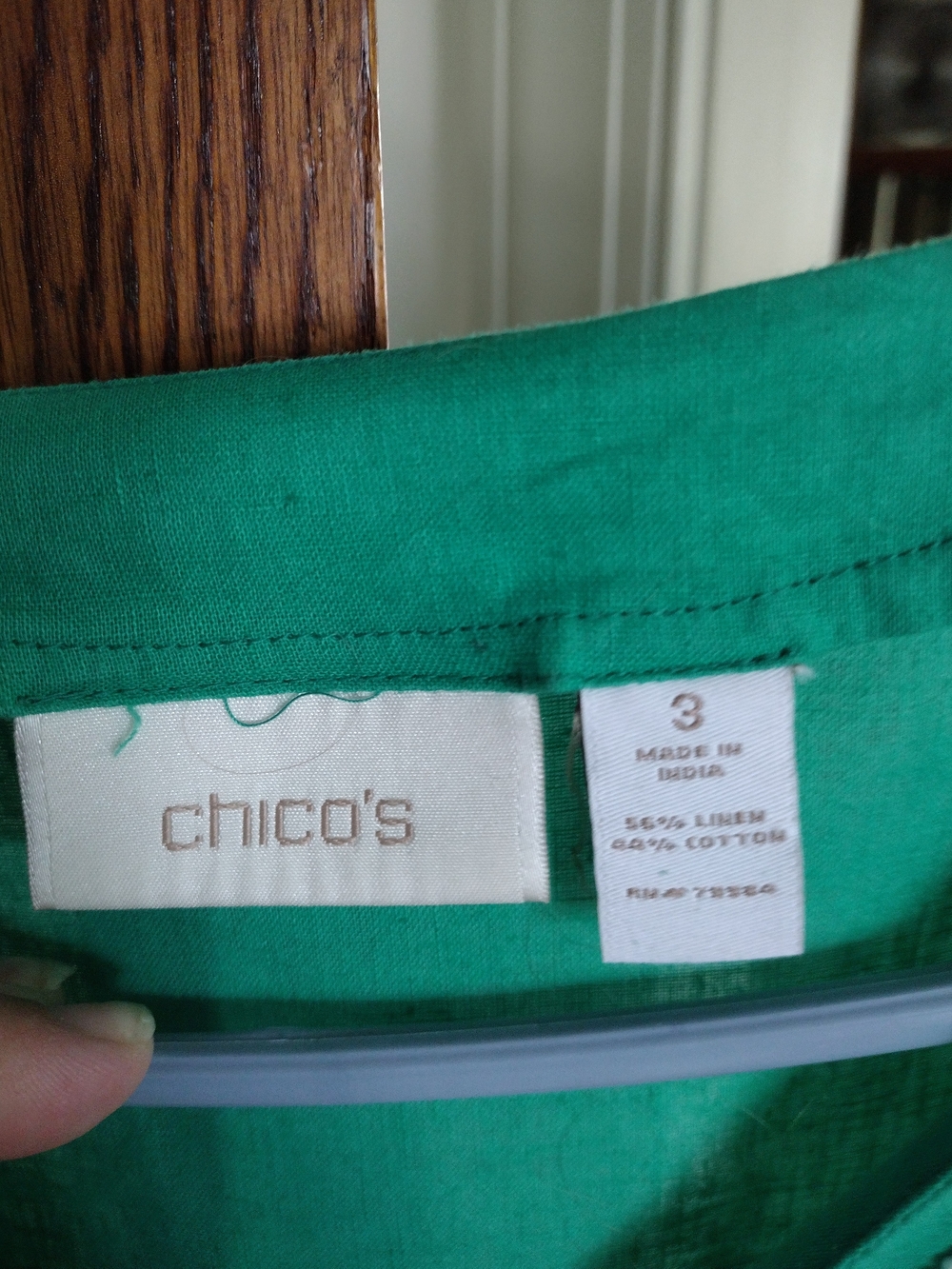 Chico's Emerald Green Linen V-Neck Tunic with Intricate White Beading Size 3 - Picture 5 of 7